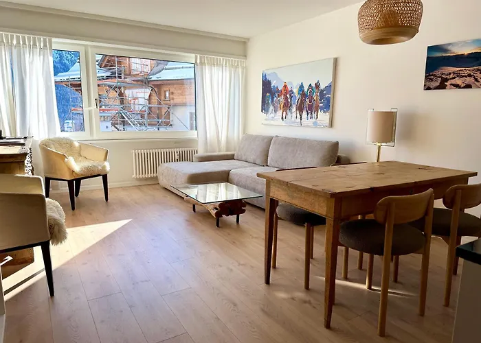 Tinus - 3 Min Walk To Lift アパート *